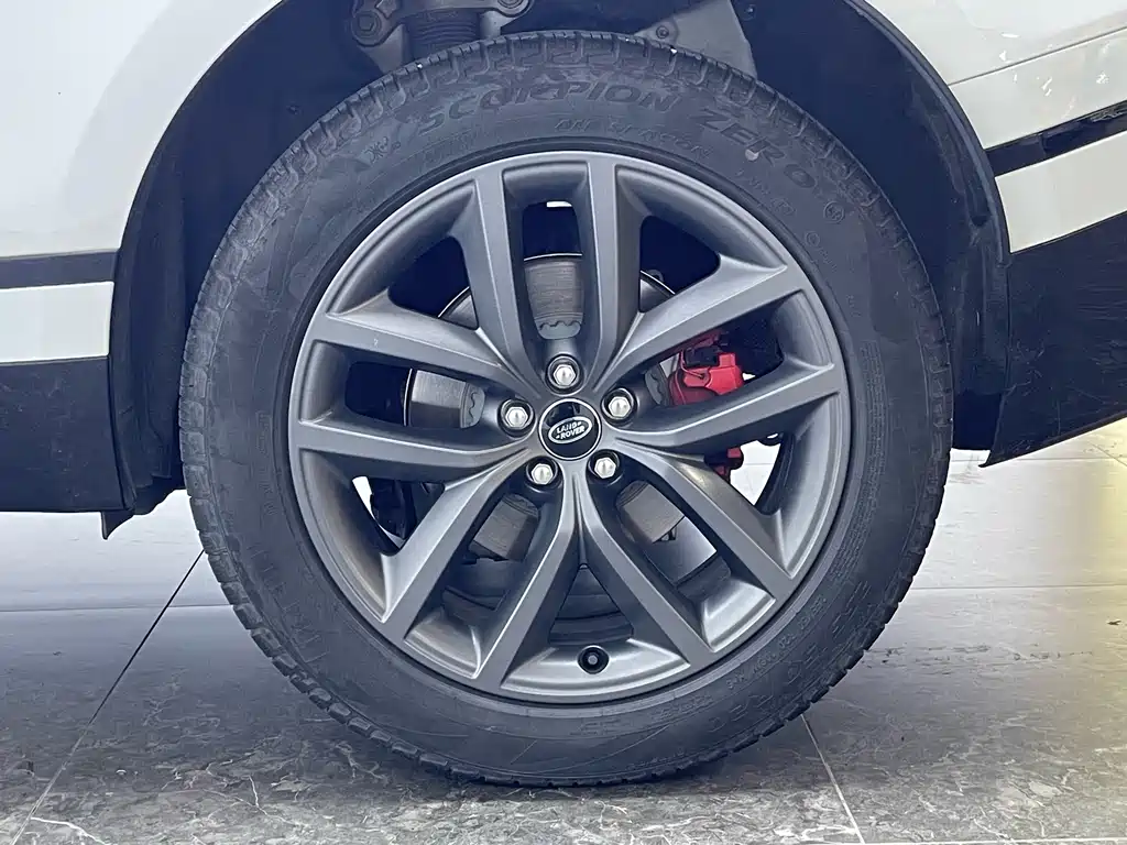 Land Rover Range Rover Velar 2024 Dynamic SE