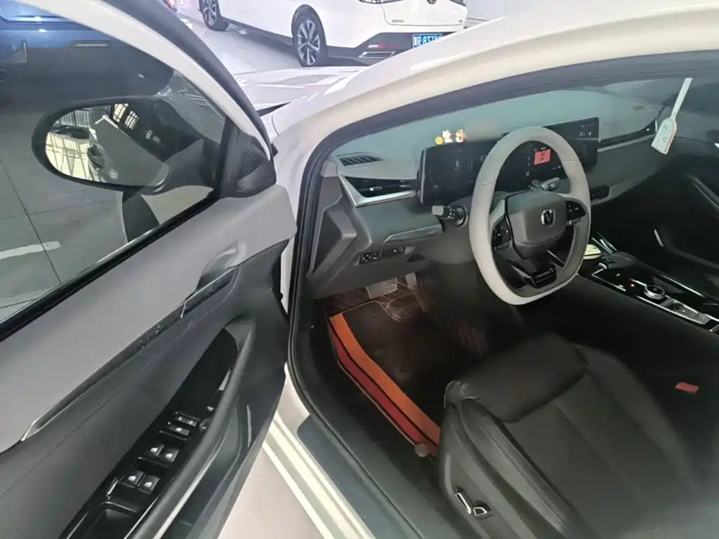 Changan Ruicheng PLUS — миниатюра 16