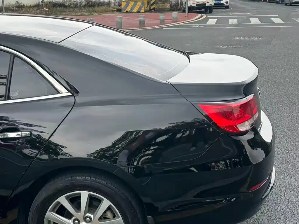 Chevrolet Malibu — миниатюра 7