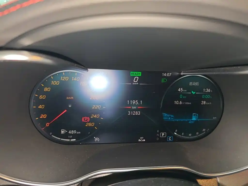 Mercedes-Benz C-Class (Import) — миниатюра 12