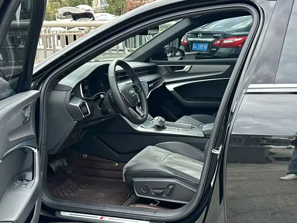 Audi A6L — миниатюра 6