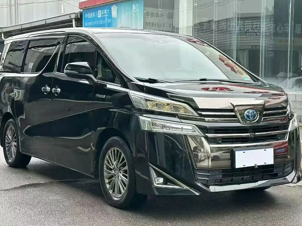 Toyota Vellfire — миниатюра 3
