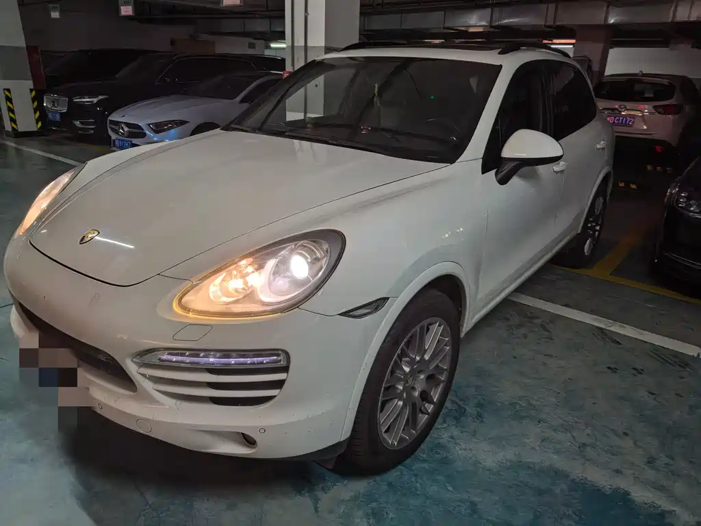 Porsche Cayenne 2012