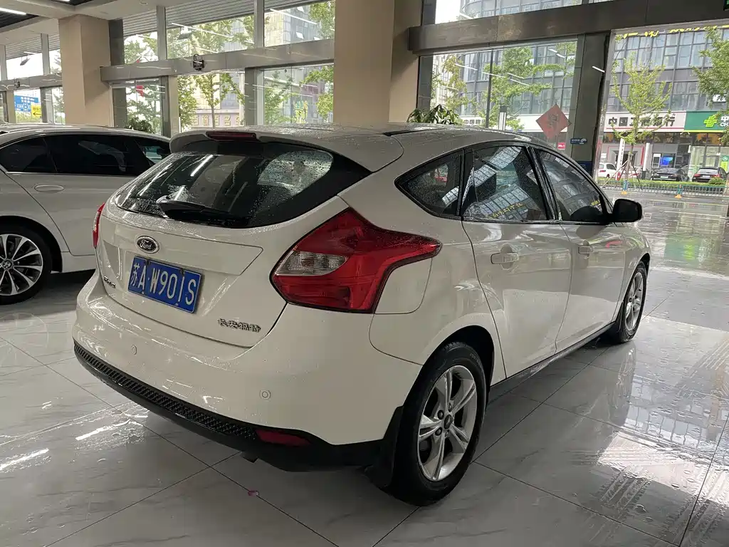 Ford Focus — миниатюра 6