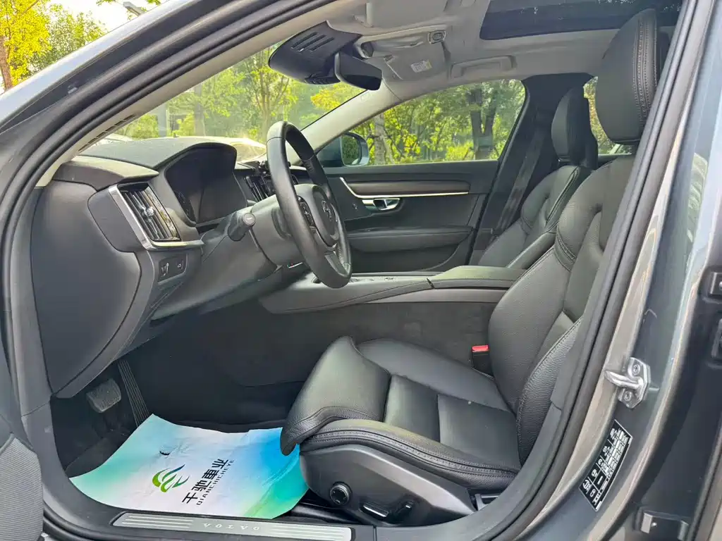 Volvo V90 — миниатюра 6