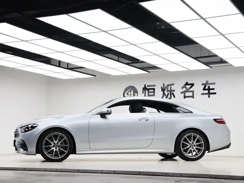 Mercedes-Benz E-Class (Import) — миниатюра 31