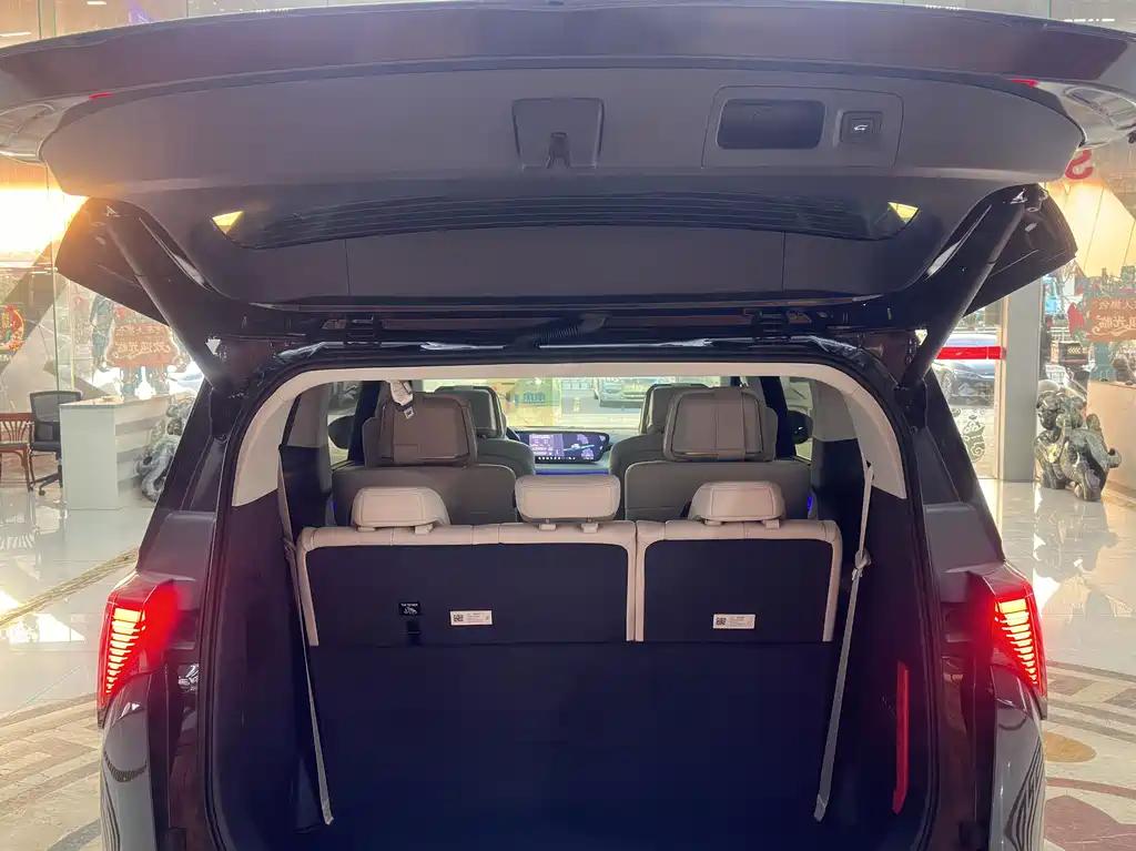 BUICK GL8 NEW ENERGY