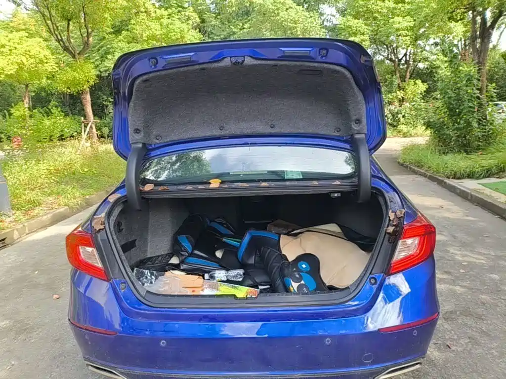 Honda Accord — миниатюра 19