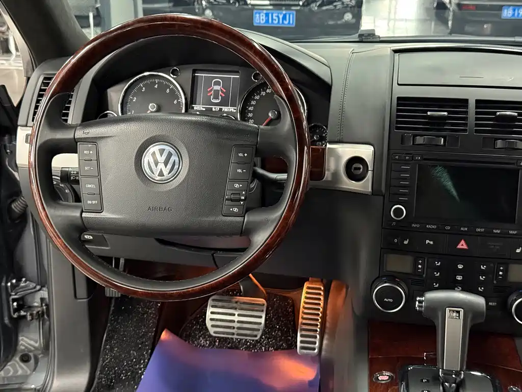 Volkswagen Touareg 05 4.2 V8