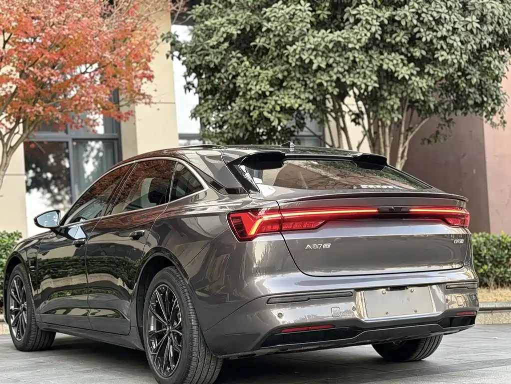 Zeekr 007GT — миниатюра 9