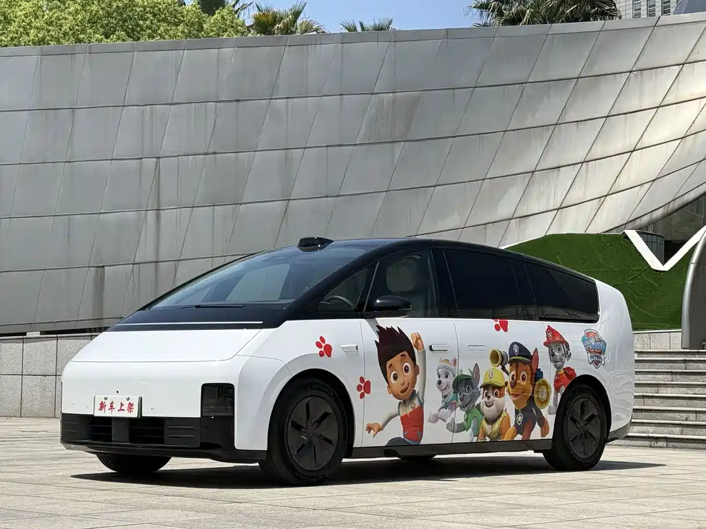 Li Auto MEGA 2024 Ultra