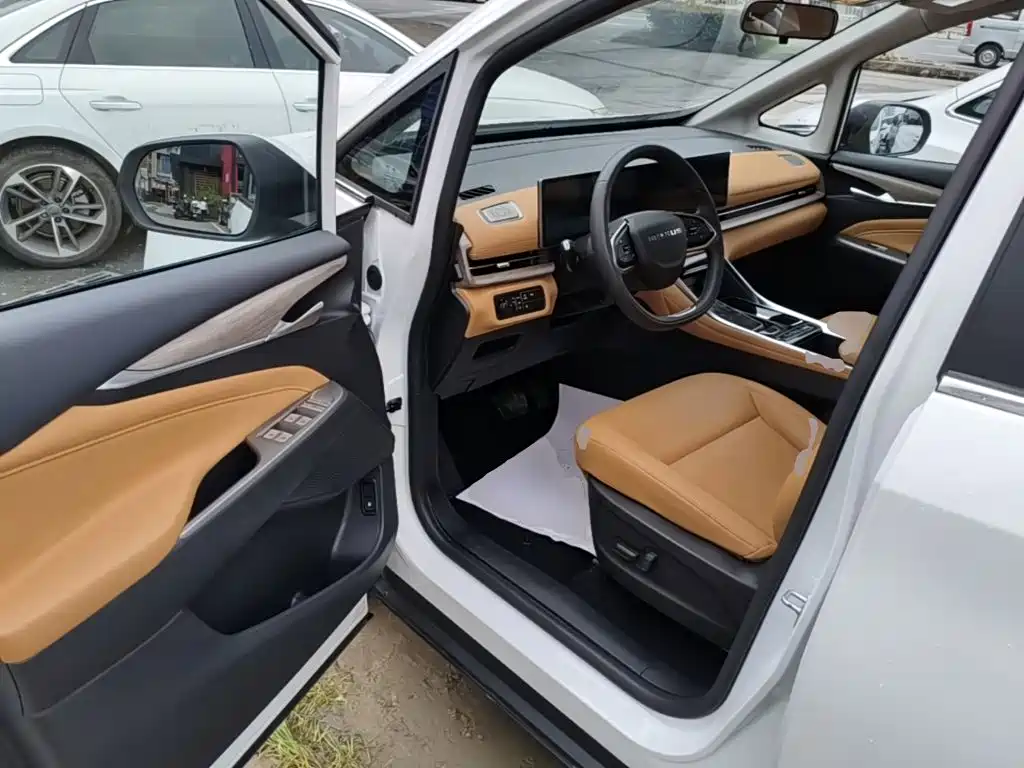 MAXUS G50 PHEV — миниатюра 16