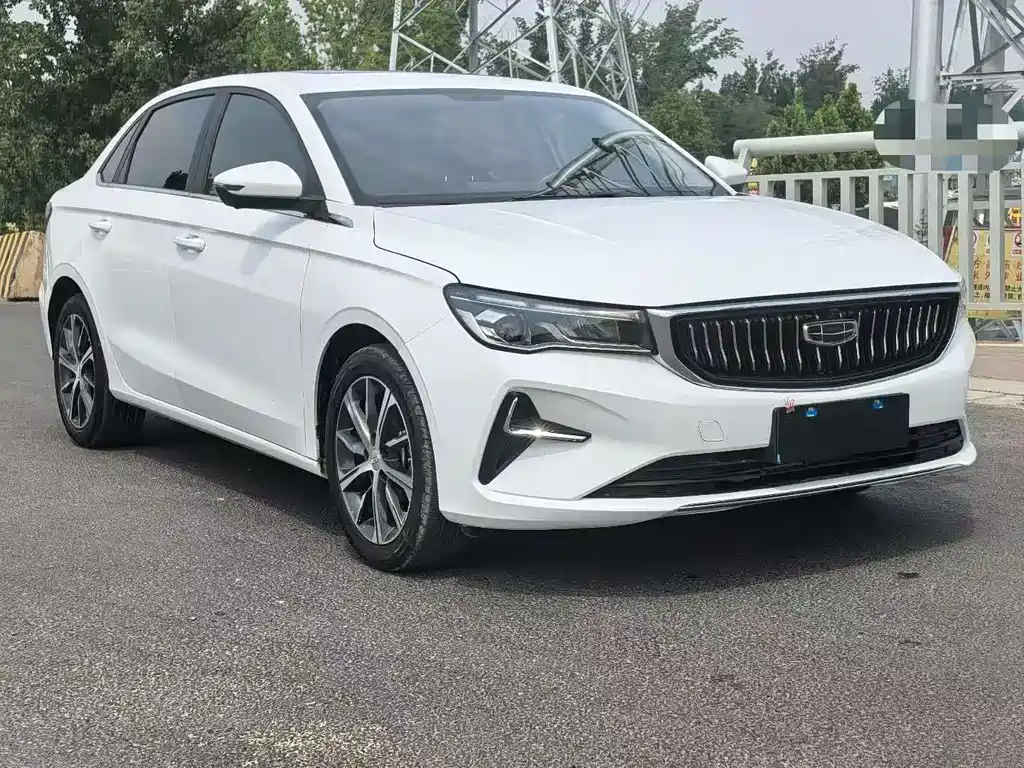 Geely Emgrand 2023 4 Champion 1.5L CVT Luxury