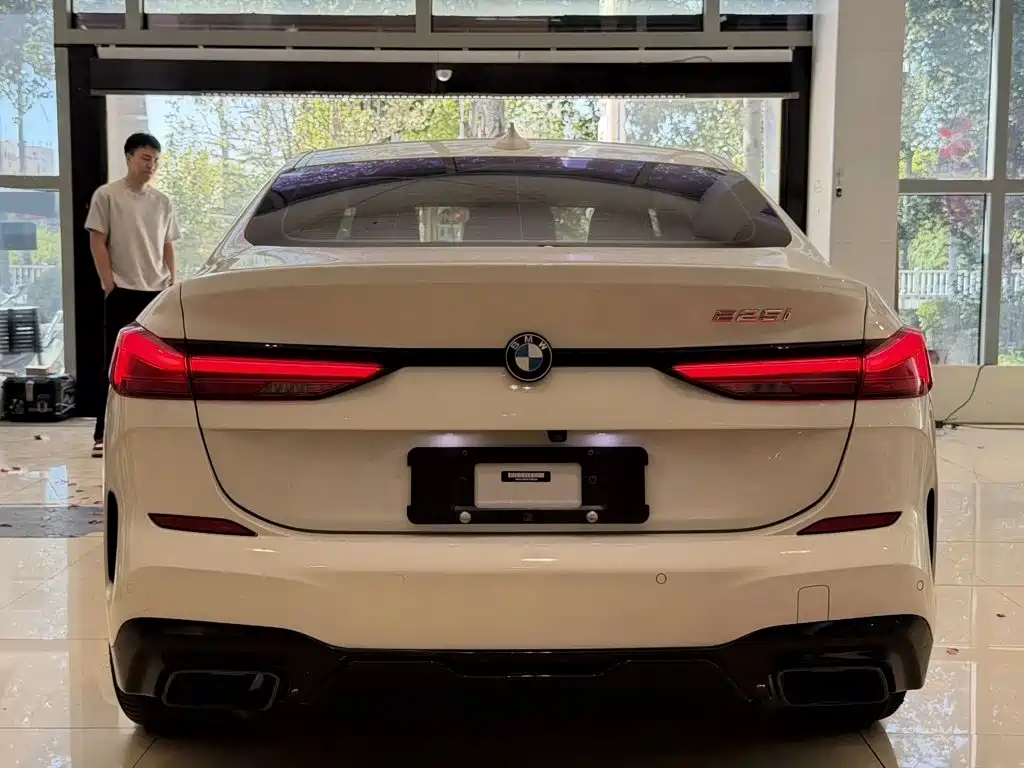 BMW 2 Series (Import) — миниатюра 8