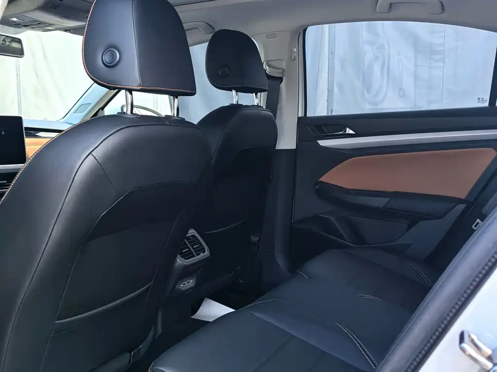 Volkswagen Bora — миниатюра 5