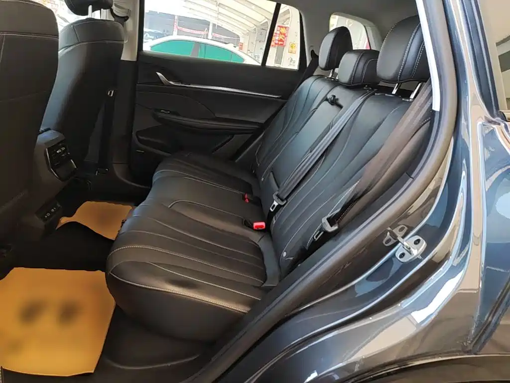 Roewe RX5 MAX — миниатюра 17