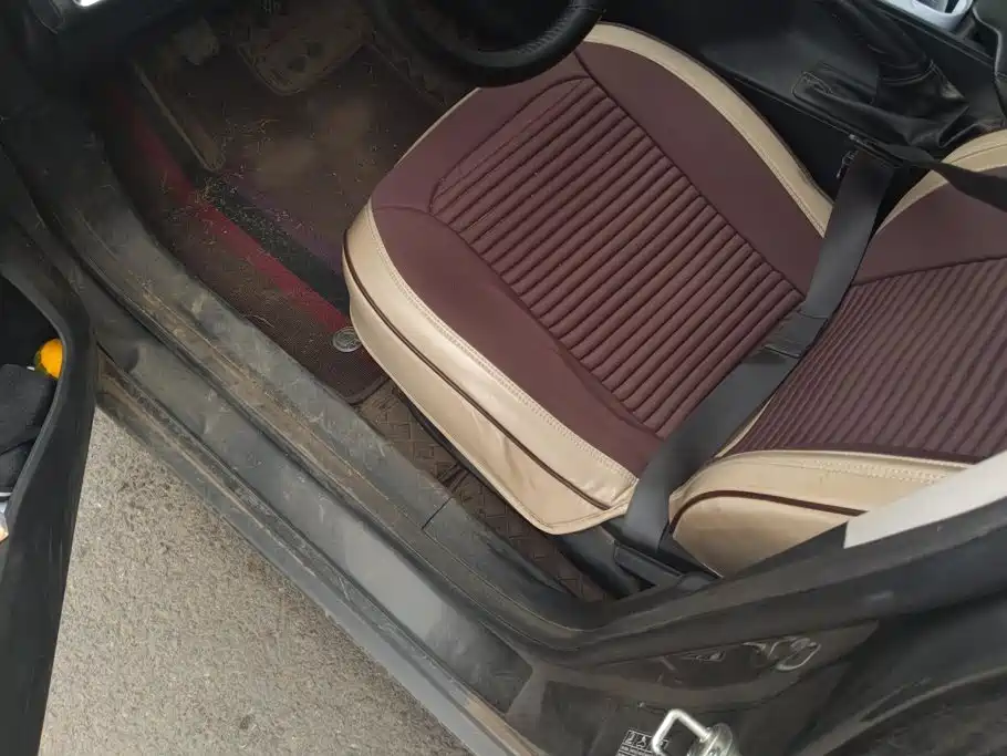 Geely Emgrand — миниатюра 9