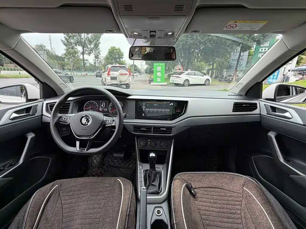 Volkswagen Polo — миниатюра 13