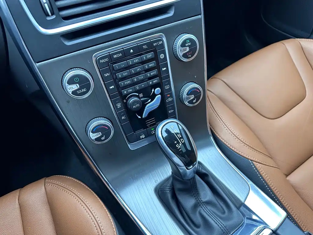 Volvo V60 — миниатюра 16