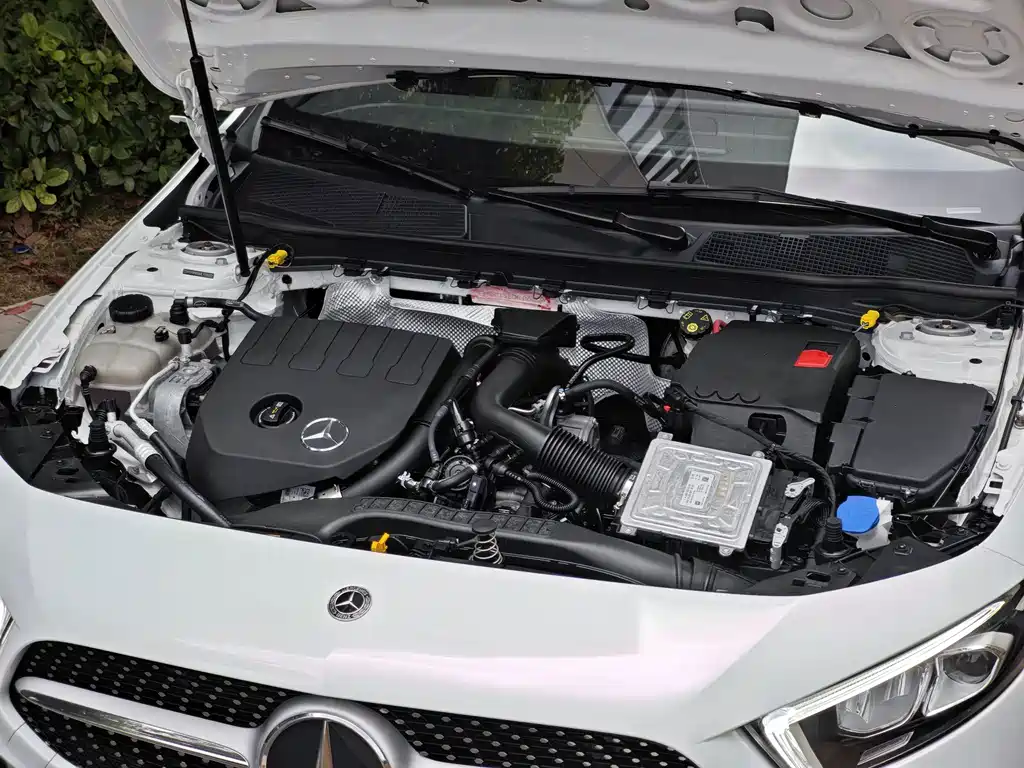 Mercedes-Benz A-Class — миниатюра 12