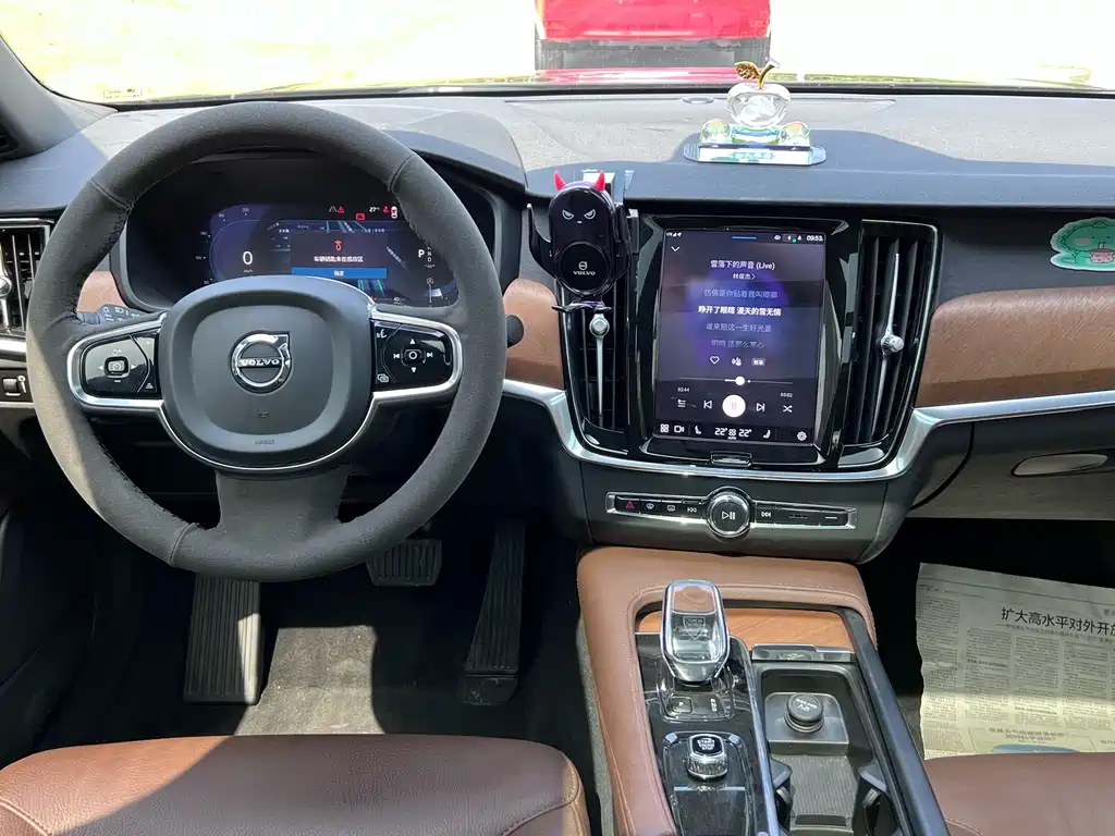 Volvo S90 2023 B5 Luxury