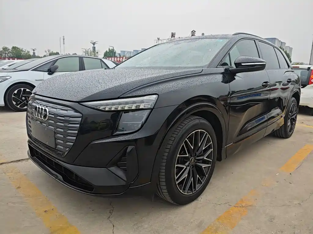 Audi Q5 e-tron — миниатюра 2