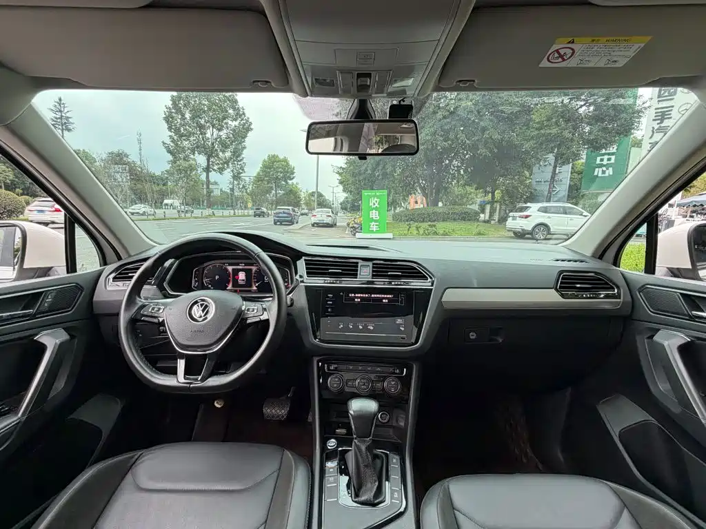 Volkswagen Tiguan L — миниатюра 13