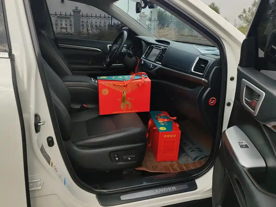 Toyota Highlander — миниатюра 8