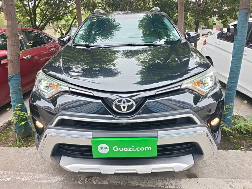 Toyota RAV4 — миниатюра 3