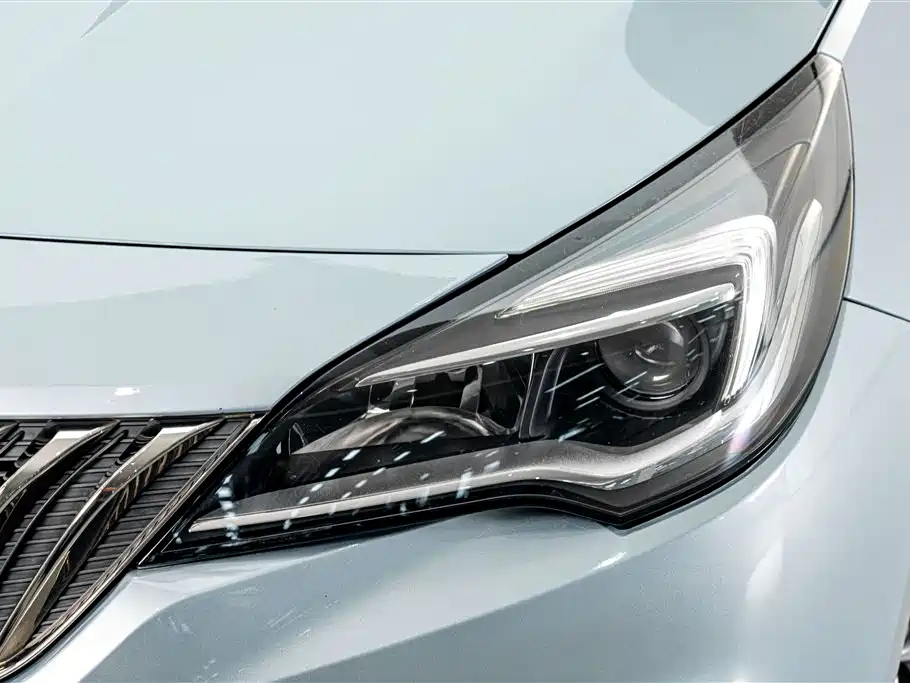 Buick Verano — миниатюра 4