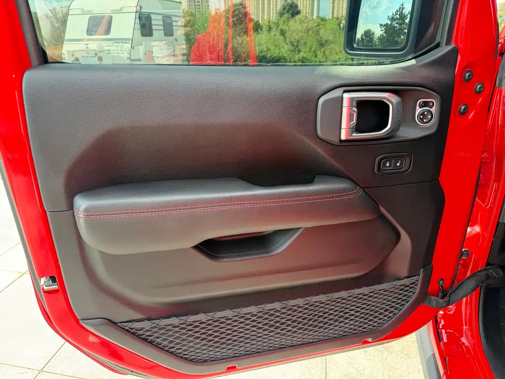 Jeep Wrangler — миниатюра 10