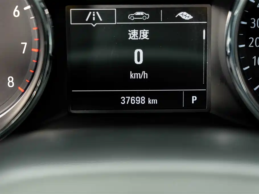 Buick Verano — миниатюра 9