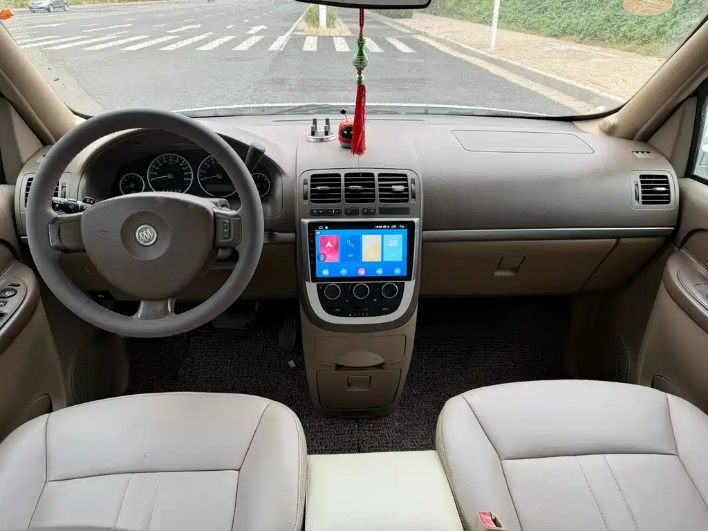 Buick GL8 — миниатюра 5