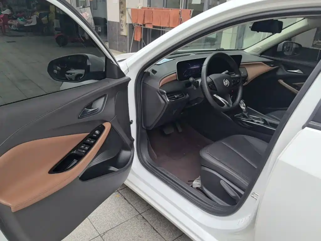 Buick Verano — миниатюра 16
