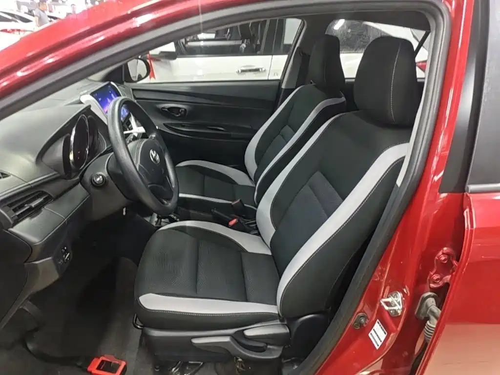 Toyota Yaris L — миниатюра 15