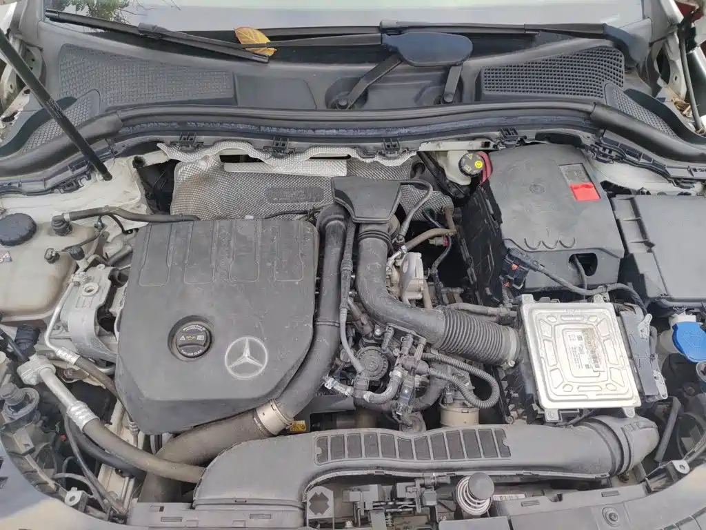 Mercedes-Benz GLA — миниатюра 21