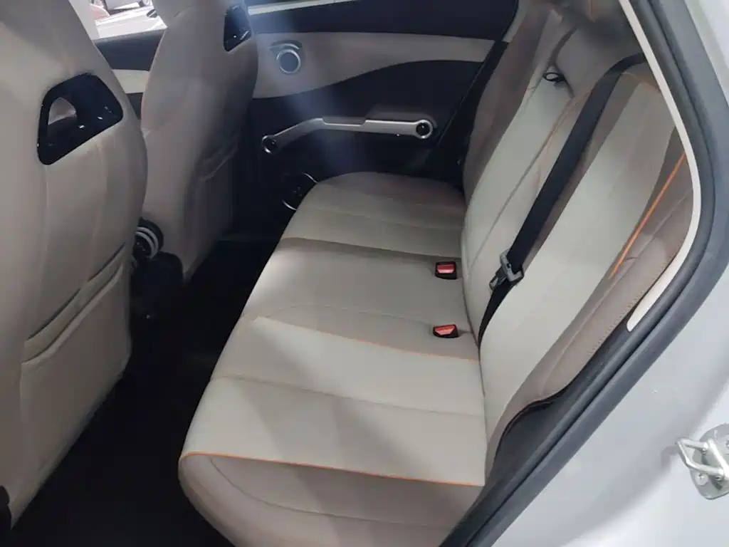 BYD Yuan Plus — миниатюра 17