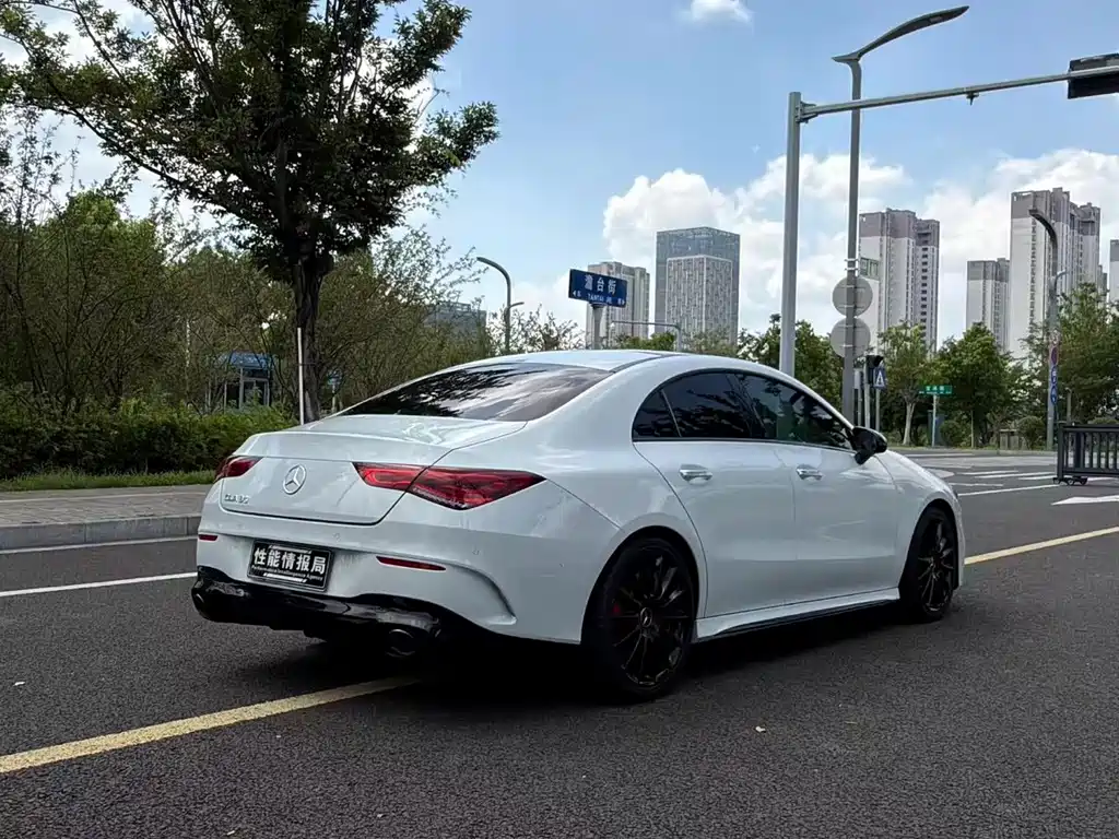 Mercedes-Benz CLA AMG — миниатюра 9