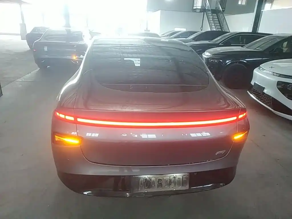 XPeng P7 — миниатюра 6
