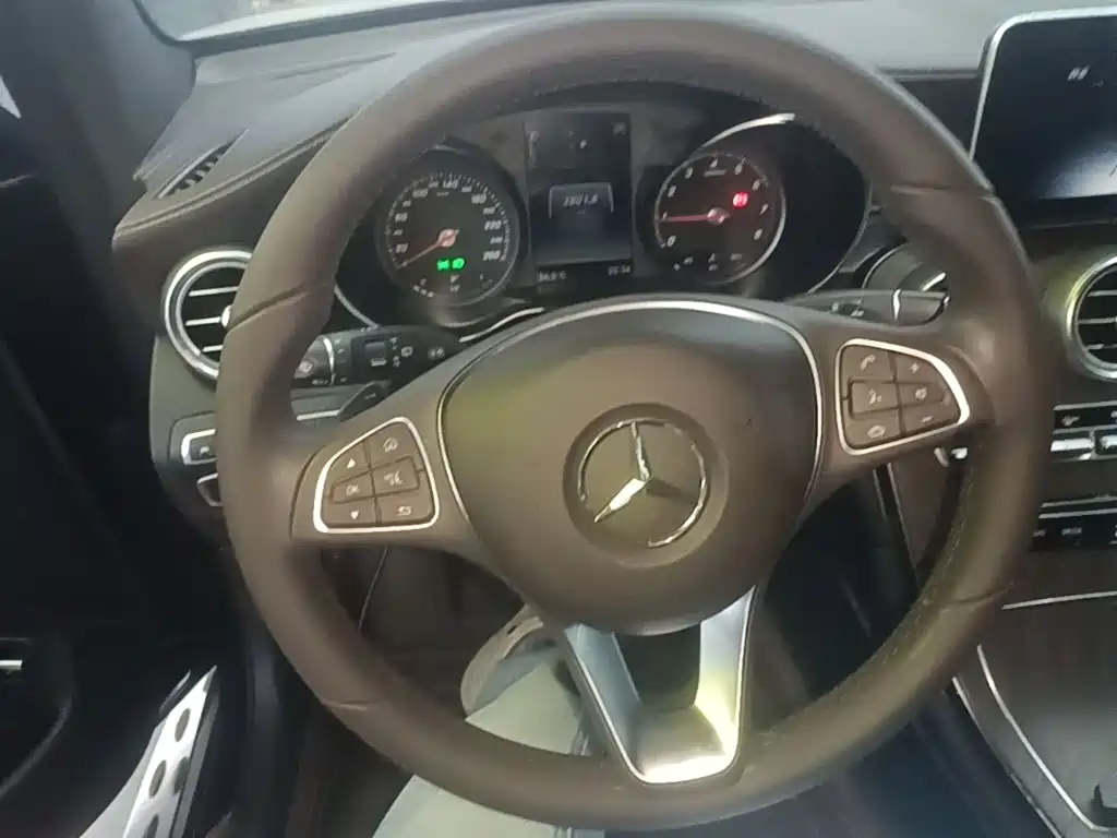 Mercedes-Benz GLC — миниатюра 11