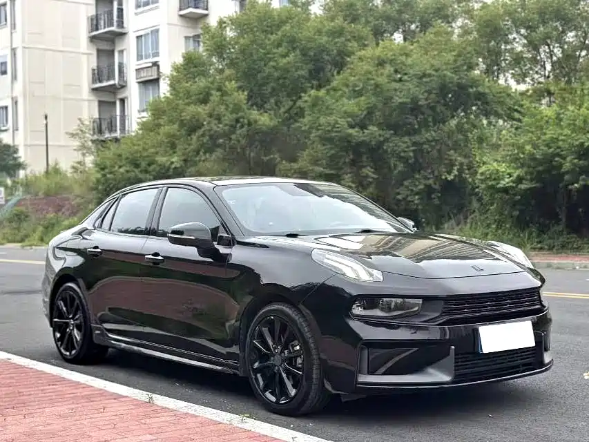 Lynk & Co 03 2020