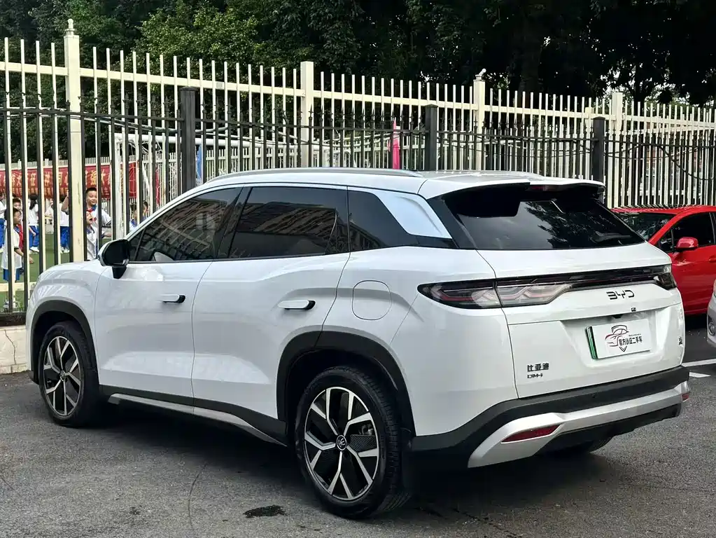 BYD L DM-i — миниатюра 9