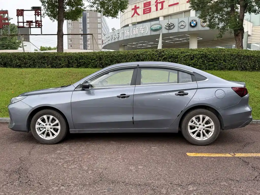 Roewe i5 — миниатюра 3