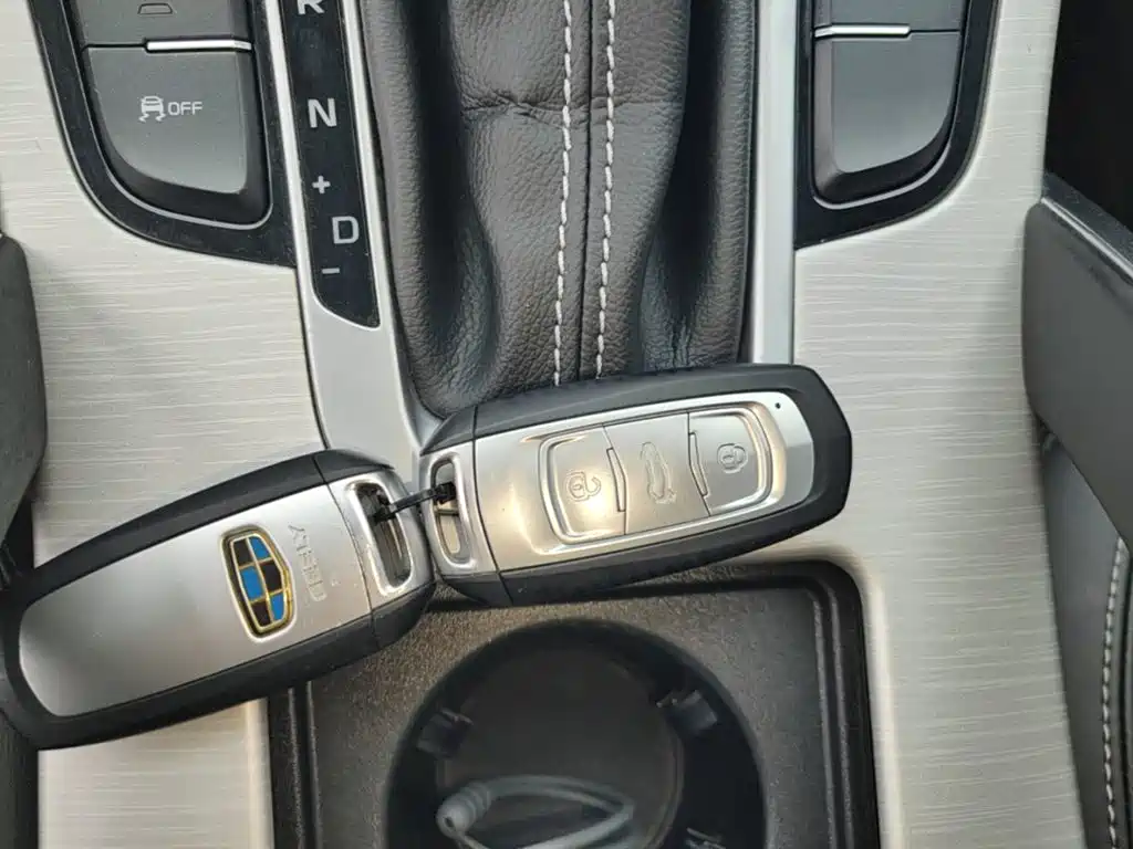 Geely Boyue — миниатюра 9