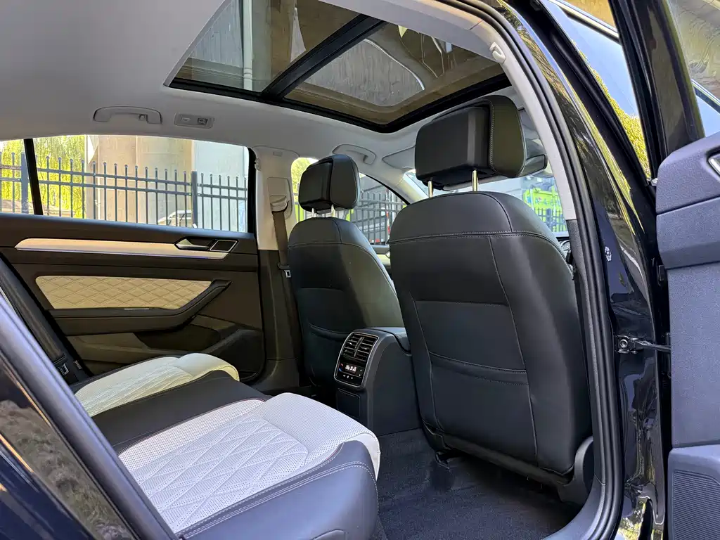 Volkswagen Magotan — миниатюра 10
