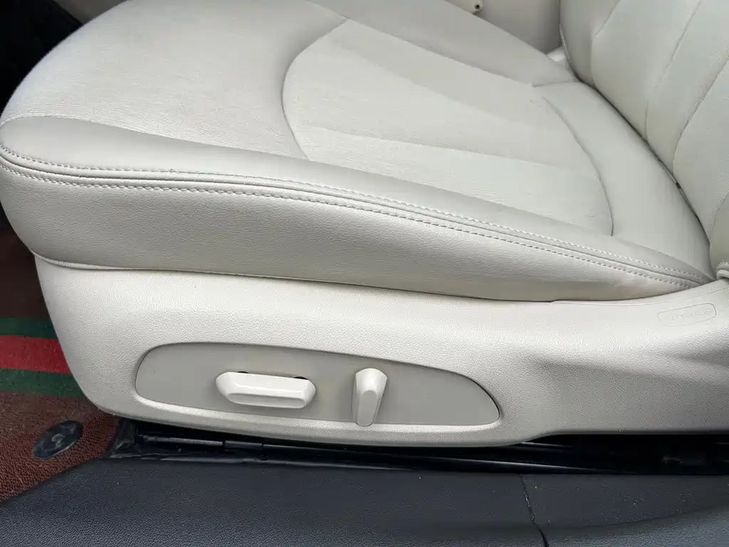 Buick LaCrosse — миниатюра 17