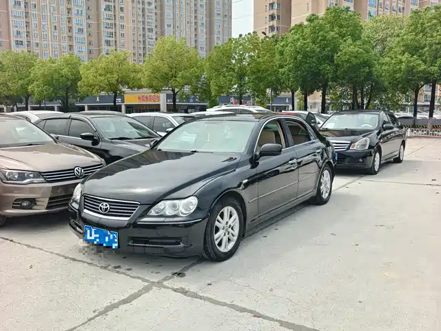 Toyota Reiz