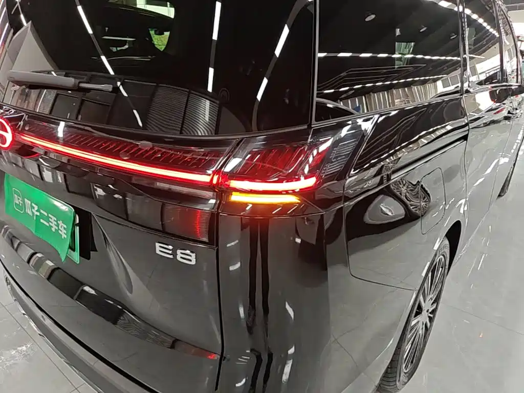 GAC Motor Trumpchi E8 PHEV — миниатюра 8