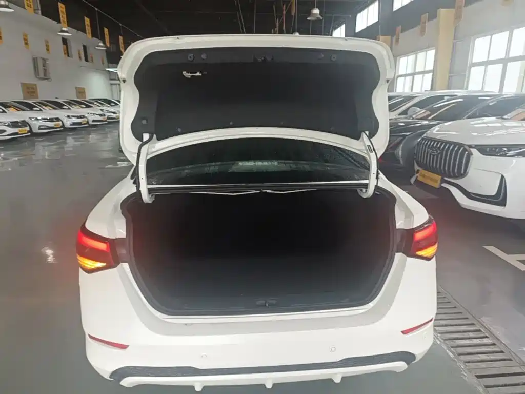 Nissan Sylphy — миниатюра 19