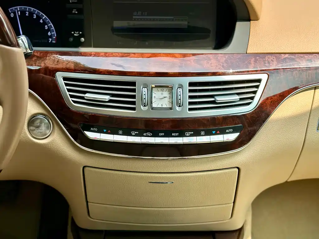 Mercedes-Benz S-Class — миниатюра 11